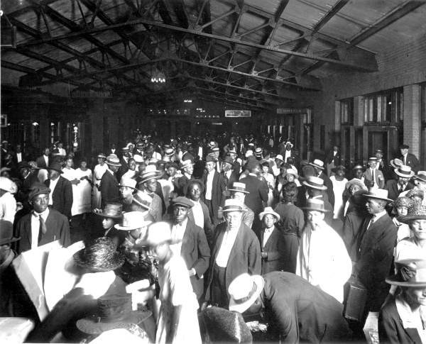  Photo of railroad depot concourse in Jacksonville, Florida, in 1921. From the State Archives of Florida.