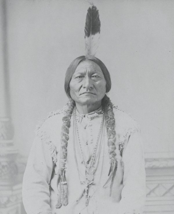 Image: Photo of Sitting Bull taken by David Francis Barryin 1885. From the Library of Congress.