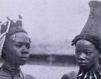 Image: Photograph of Igbo women in 1921. From the New York Public Library.